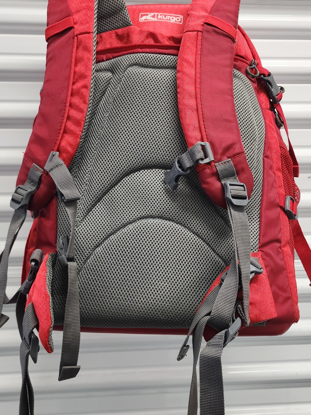 Kurgo Red G-Train Dog Backpack - Picture 5 of 8